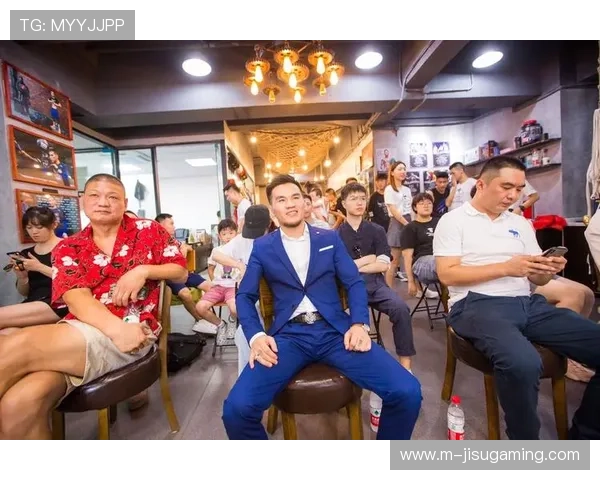 圣雀拳击俱乐部创始人徐雀推动少儿拳击培训,将基础课程送入校园 圣雀拳击俱乐部创始人徐雀推动少儿拳击培训,将基础课程送入校园