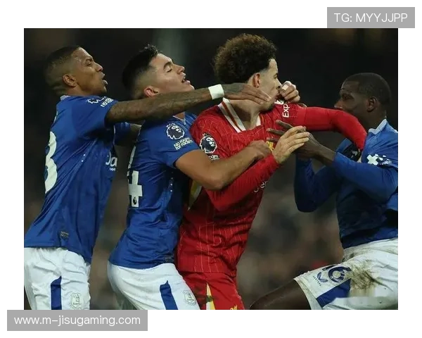 埃弗顿霍尔传射建功 戴奇重返古迪逊公园取胜