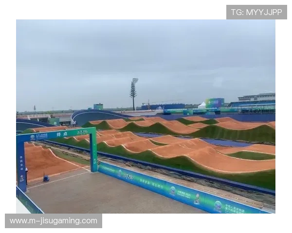 全运会自由式小轮车赛场虹桥公园建成9860平方米国际标准场地