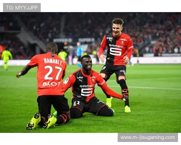 梅斯官方宣布主帅勒米尼昂下课，前助教塔沃诺接任